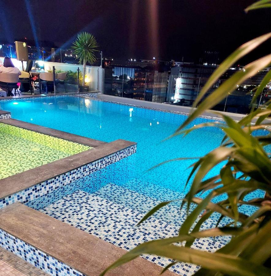 El Vistra Hotel アンヘレス エクステリア 写真
