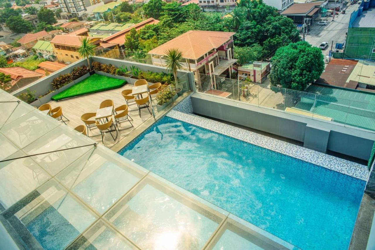 El Vistra Hotel アンヘレス エクステリア 写真