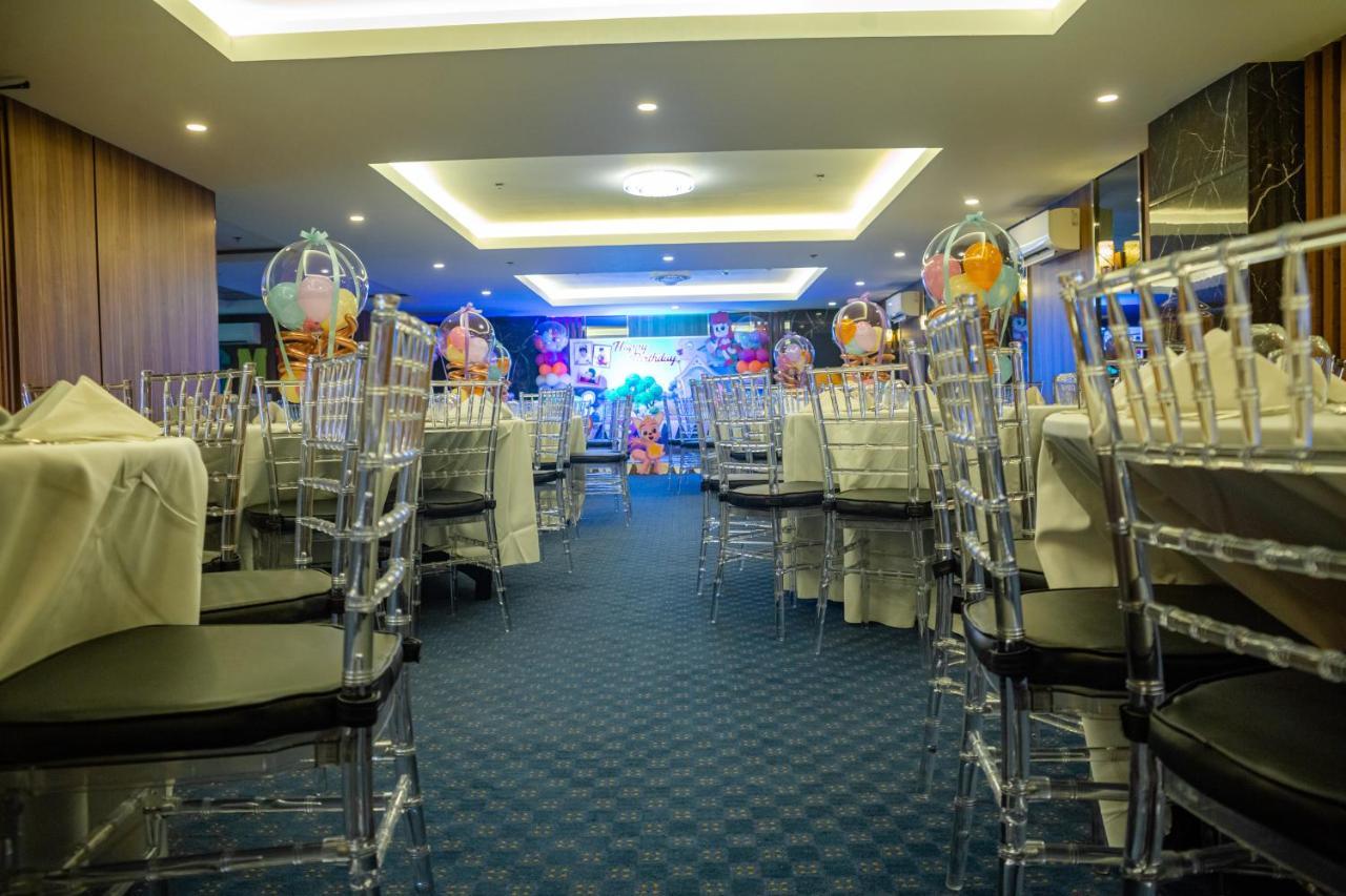 El Vistra Hotel アンヘレス エクステリア 写真